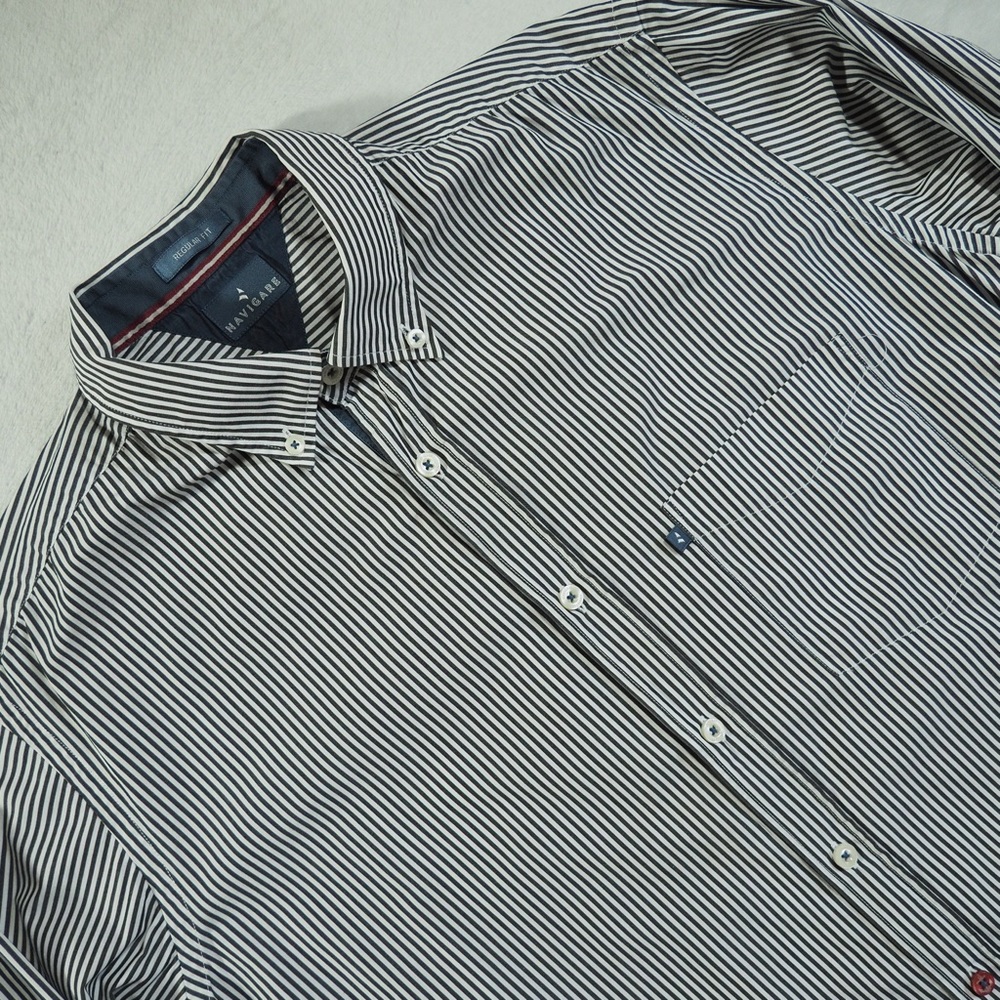 * Navigare Sz XL Navy and White Striped Shirt Men 100% Cotton